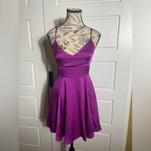 Lucy in the Sky Quinn A-line Dress in Purple Satin Hoco Homecoming - Picture 4 of 8